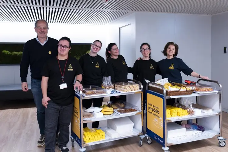 Carrinho Caf&eacute; Joyeux Picoas