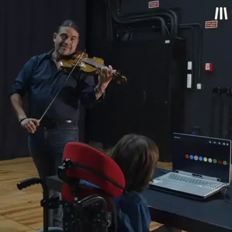 Davys e Miguel durante a gravação do Ponto de Vista